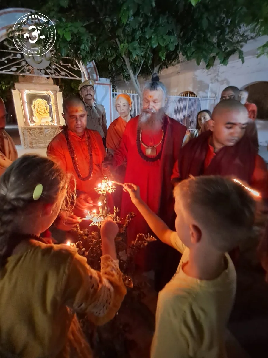 om-ashram-shines-bright-for-diwali bodyImage