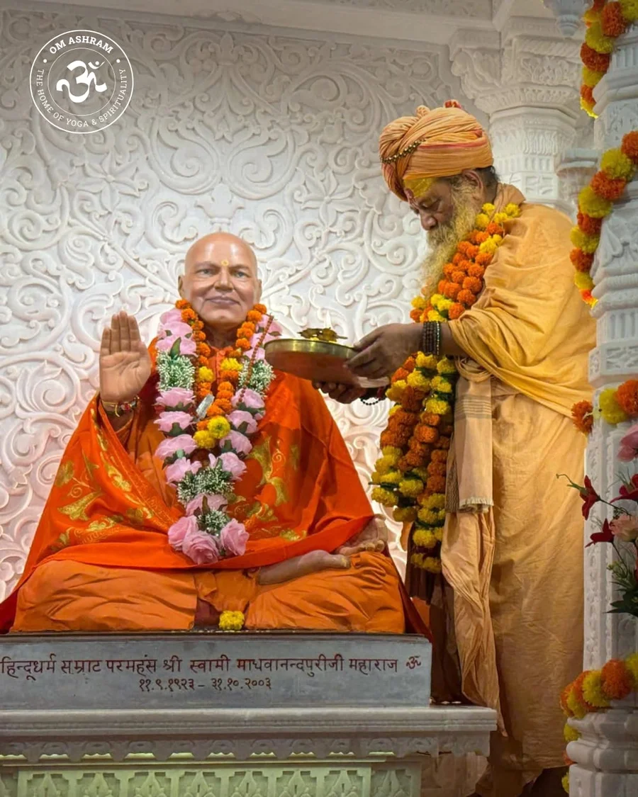 om-ashram-welcomes-distinguished-spiritual-leader bodyImage