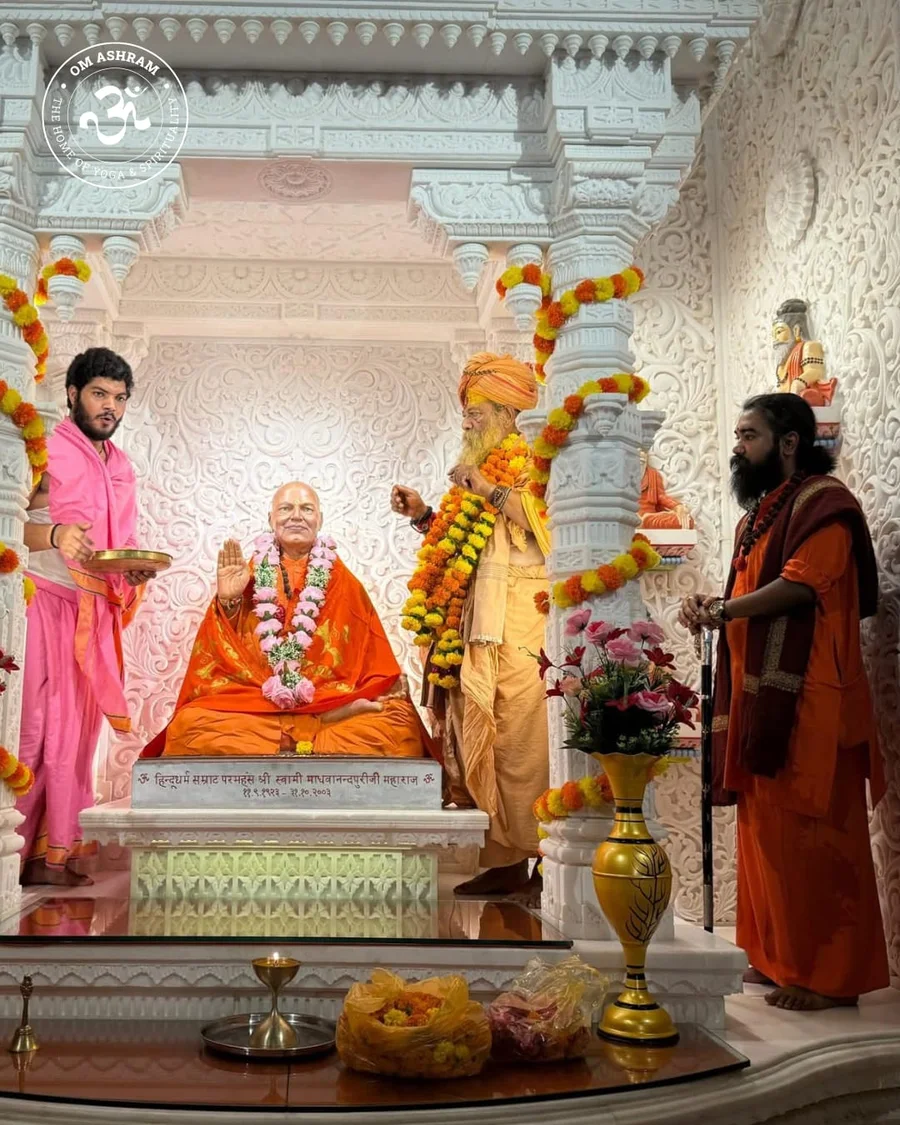 om-ashram-welcomes-distinguished-spiritual-leader bodyImage