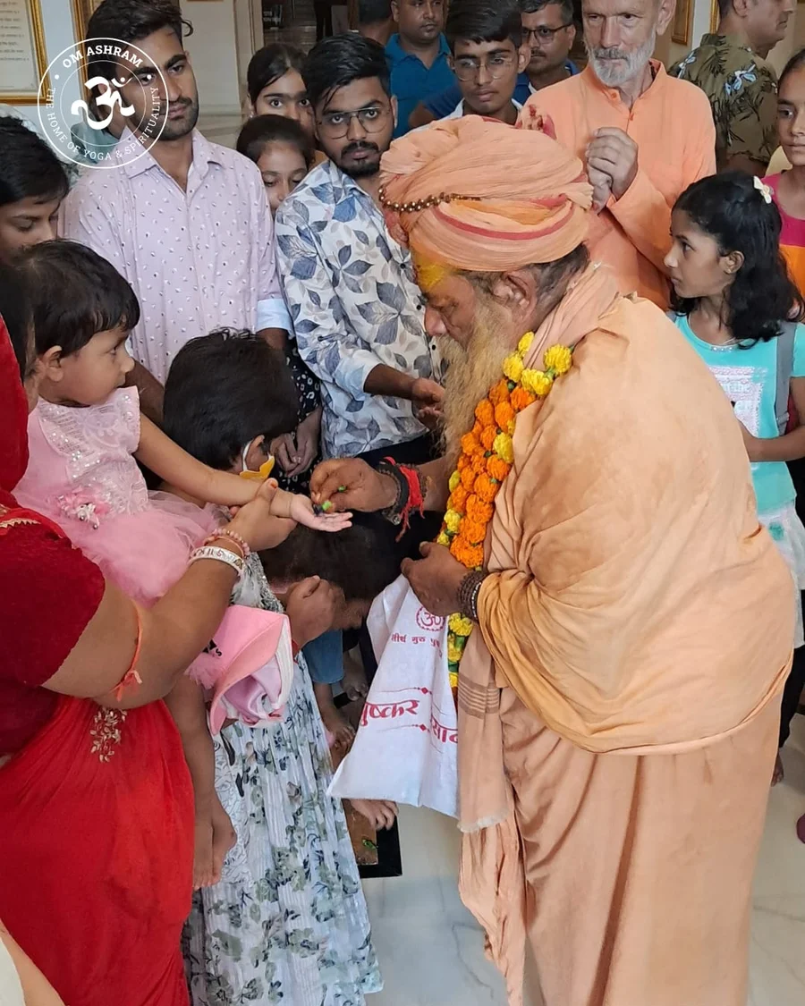 om-ashram-welcomes-distinguished-spiritual-leader bodyImage