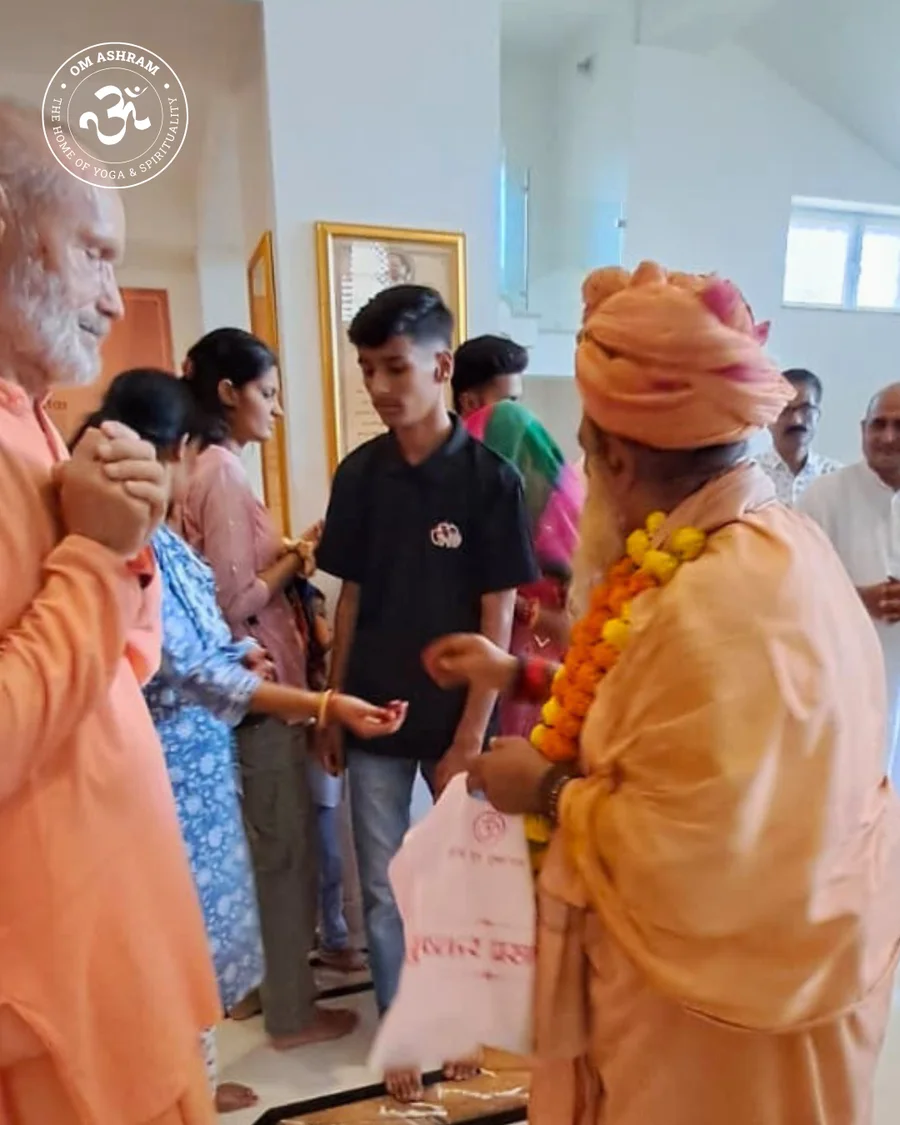om-ashram-welcomes-distinguished-spiritual-leader bodyImage