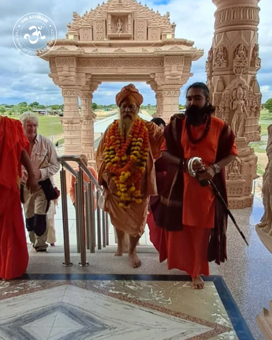 om-ashram-welcomes-distinguished-spiritual-leader bodyImage