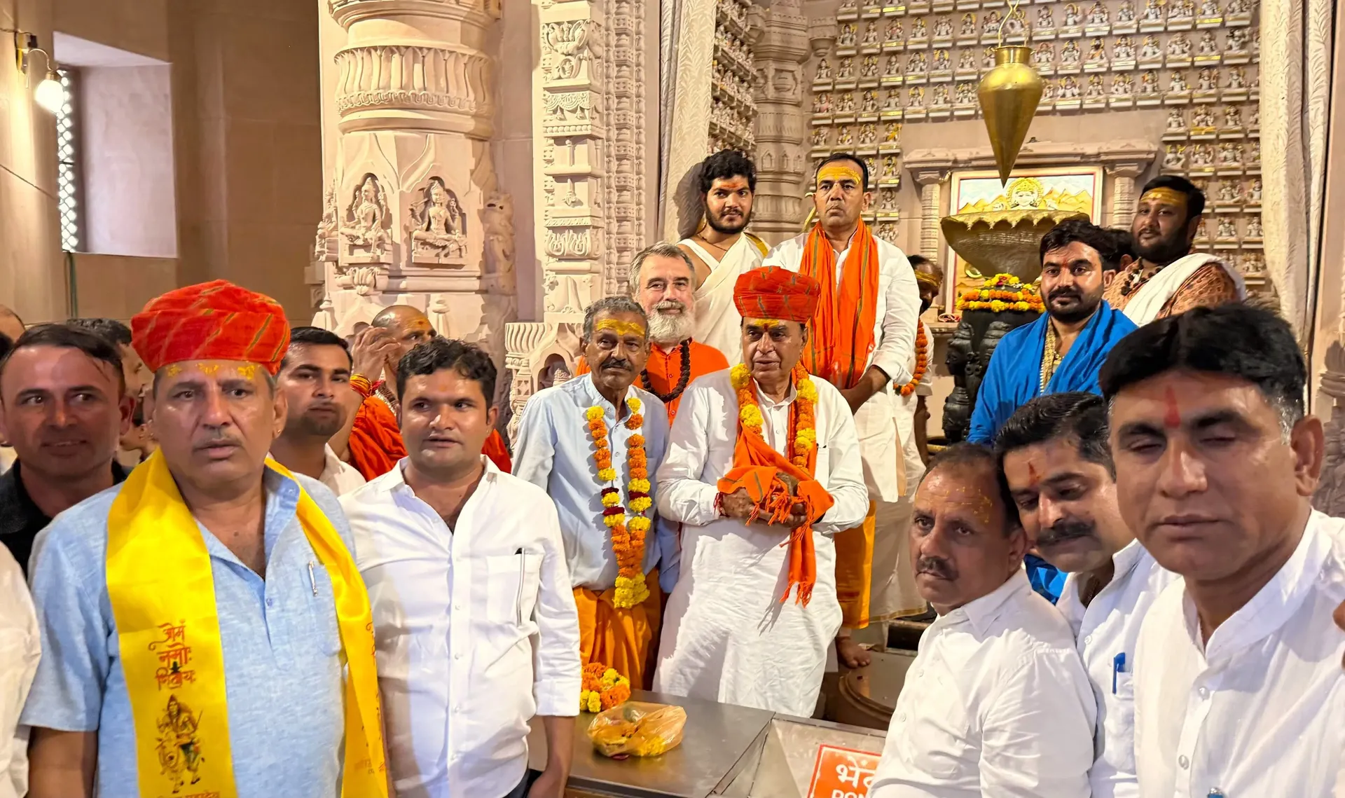 rajasthan-ministers-join-shravan-prayers-at-om-ashram bodyImage