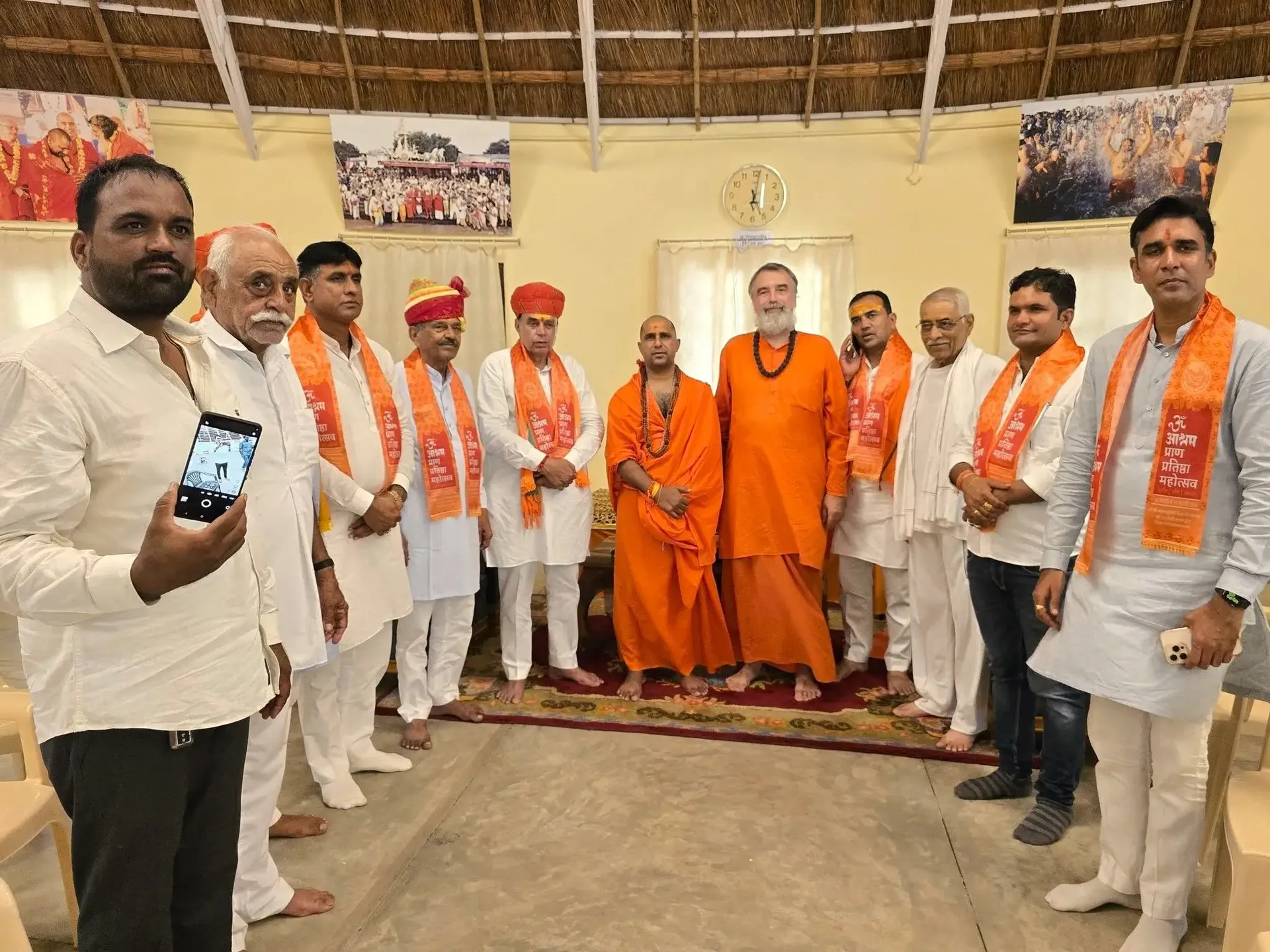 rajasthan-ministers-join-shravan-prayers-at-om-ashram bodyImage