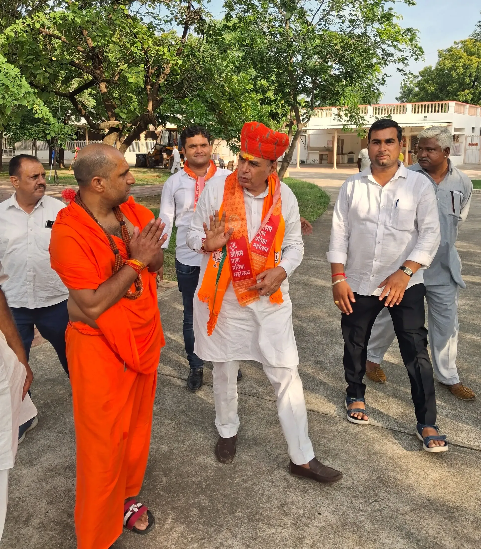 rajasthan-ministers-join-shravan-prayers-at-om-ashram bodyImage