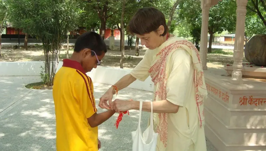 raksha-bandan-celebrations-in-om-ashram bodyImage