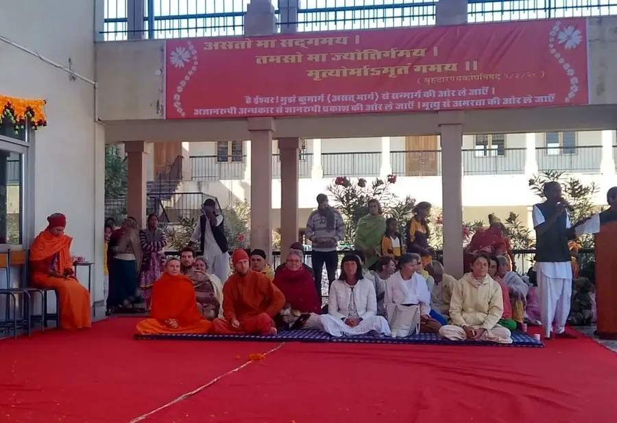 republic-day-with-vishwaguruji bodyImage