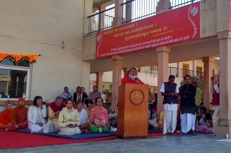 republic-day-with-vishwaguruji bodyImage