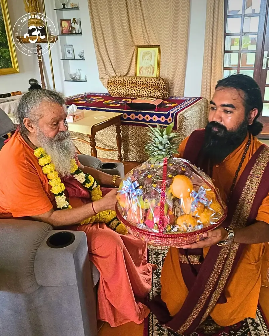 return-to-beloved-gurudev-return-to-om-ashram thumbnailImage