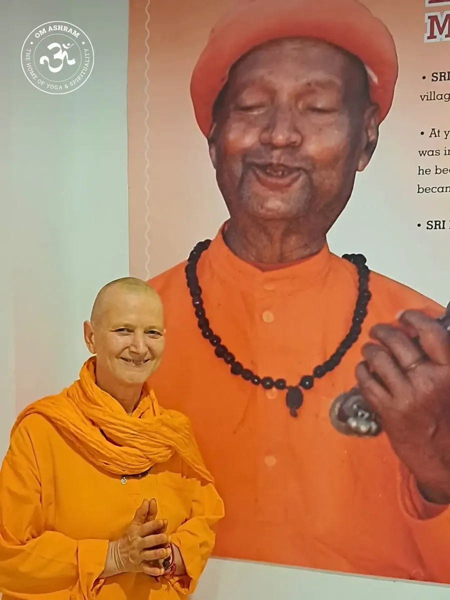 sannyas-diksha-by-the-grace-of-gurudev bodyImage