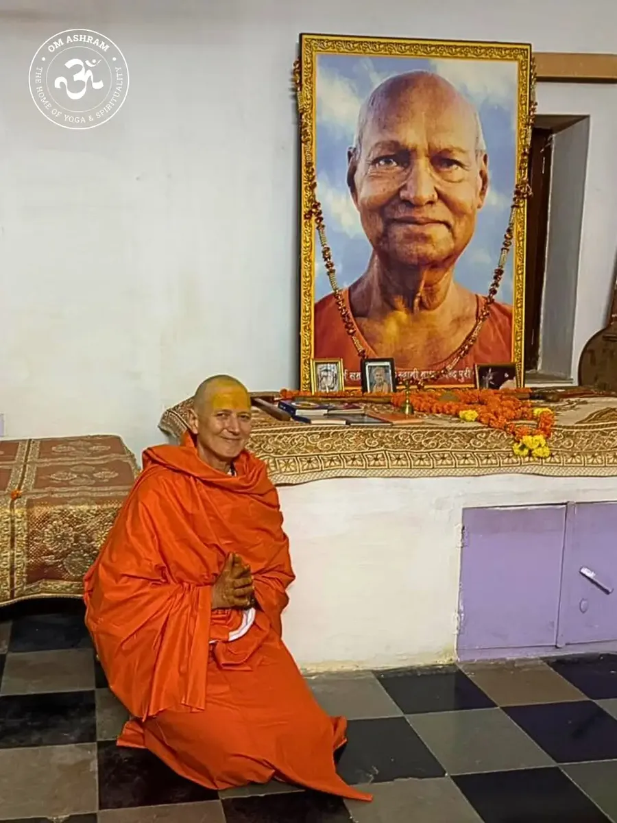 sannyas-diksha-by-the-grace-of-gurudev bodyImage