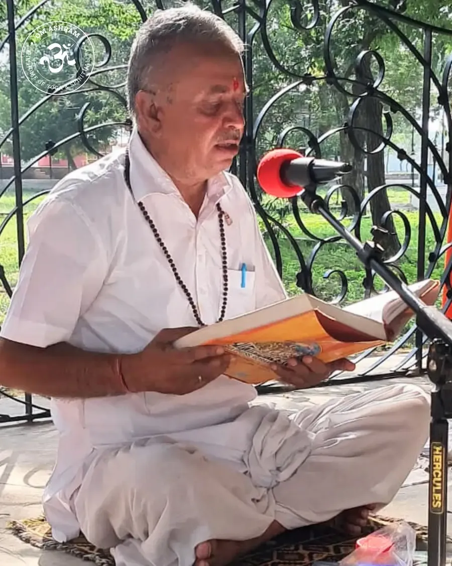 sannyas-diksha-by-the-grace-of-gurudev bodyImage