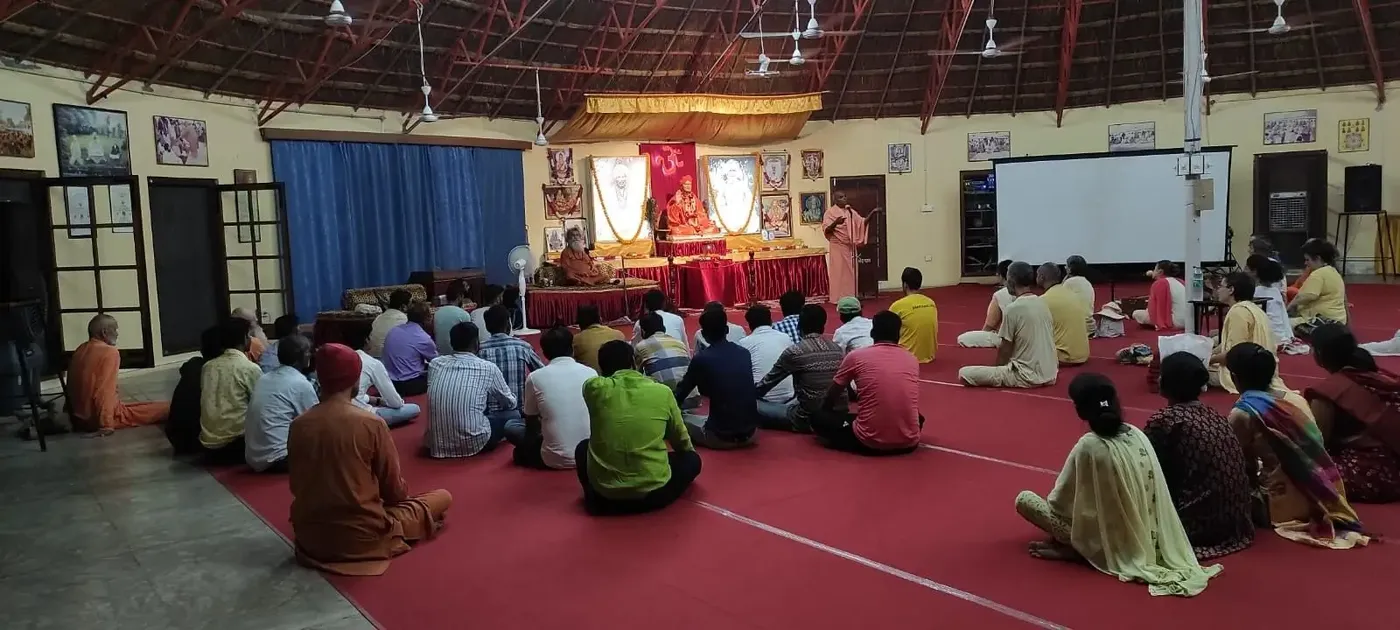 satsang-in-om-ashram-2 bodyImage
