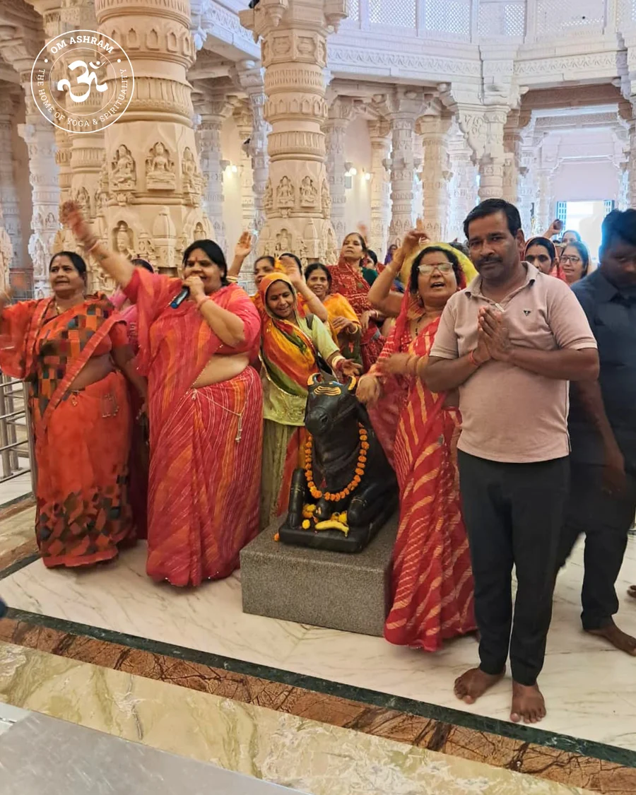 sharad-purnima-at-om-ashram bodyImage