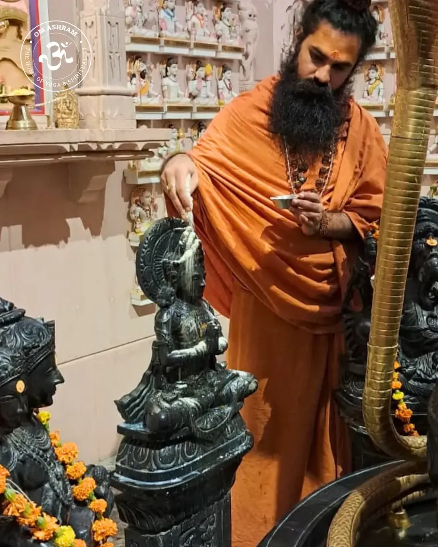 shardiya-navaratri-arrives-at-om-ashram bodyImage