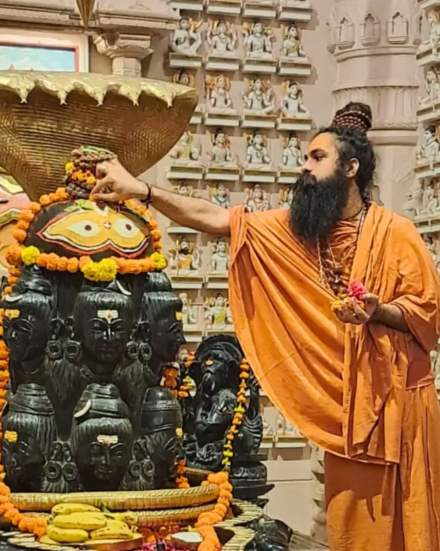 shardiya-navaratri-arrives-at-om-ashram thumbnailImage