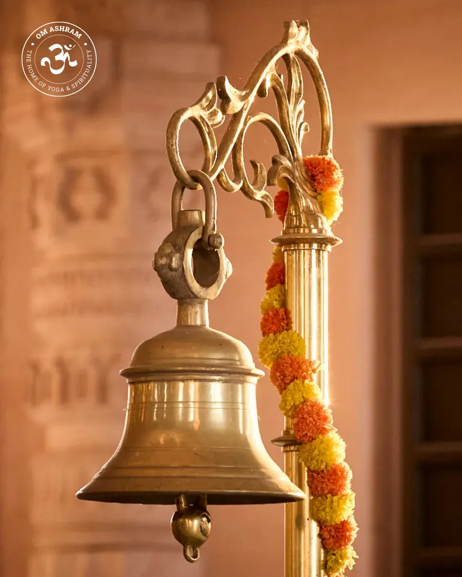 shiva linga of om ashram pillar of light - hi - image 19