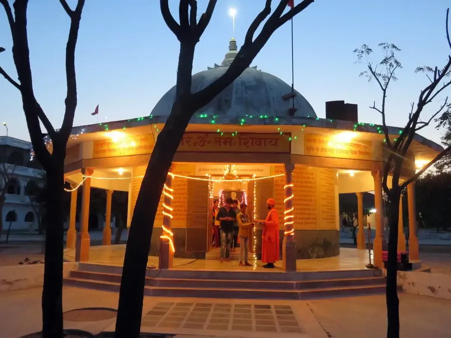 shivaratri-celebration-in-om-ashram bodyImage