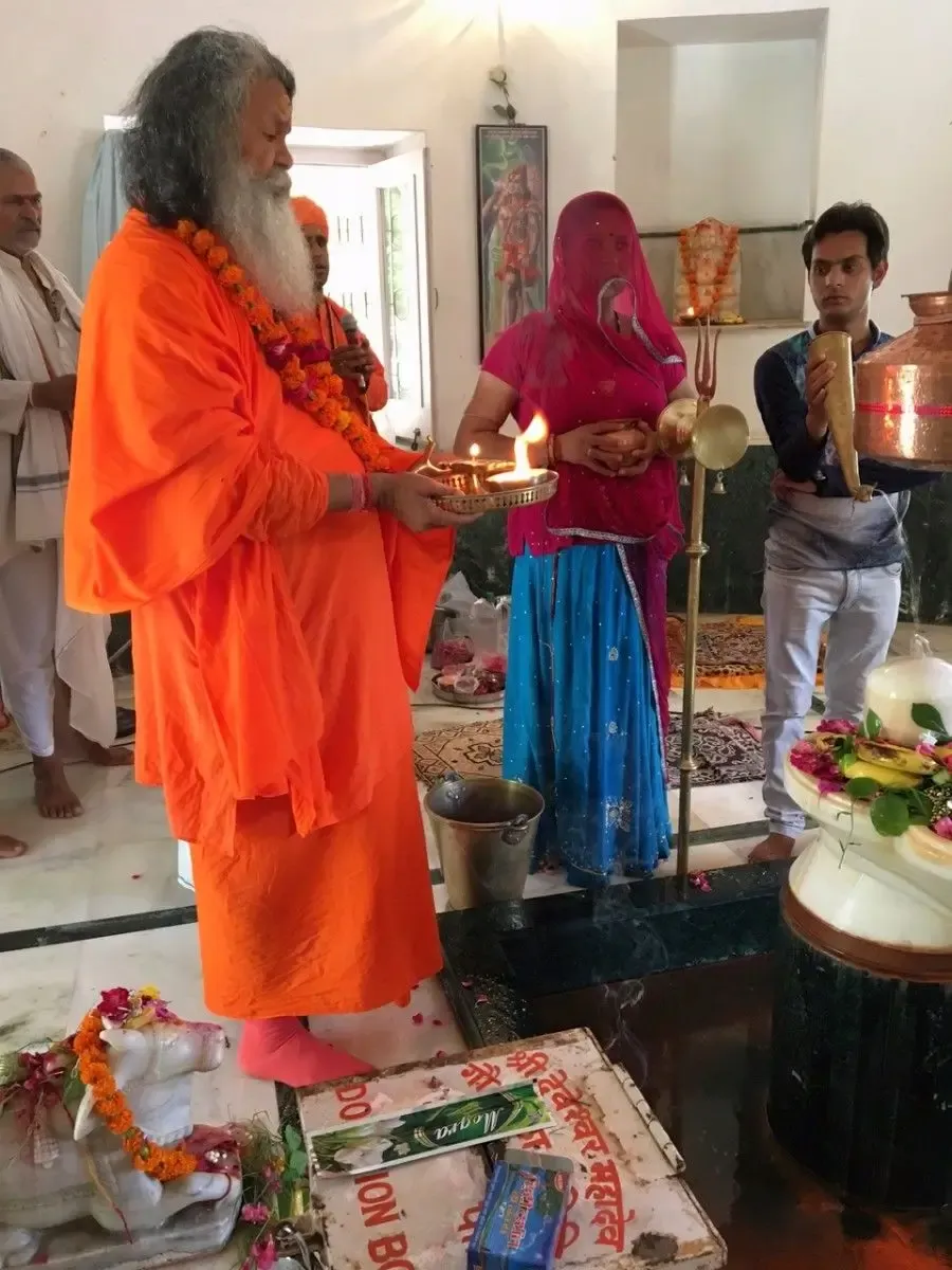 shravan-monday-in-om-ashram bodyImage