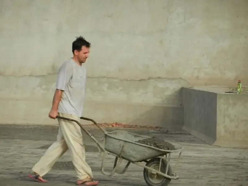 talab-summer-maintenance bodyImage