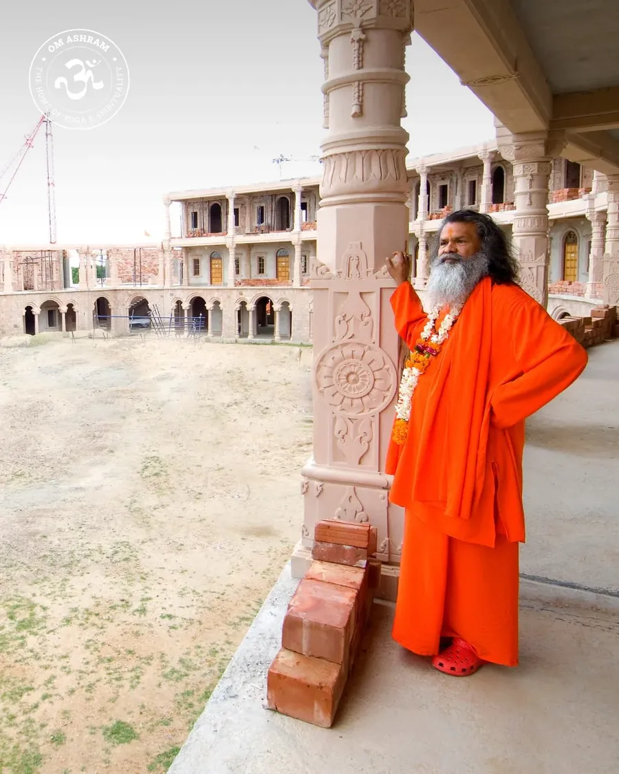 the-architect-behind-the-om-shaped-wonder body