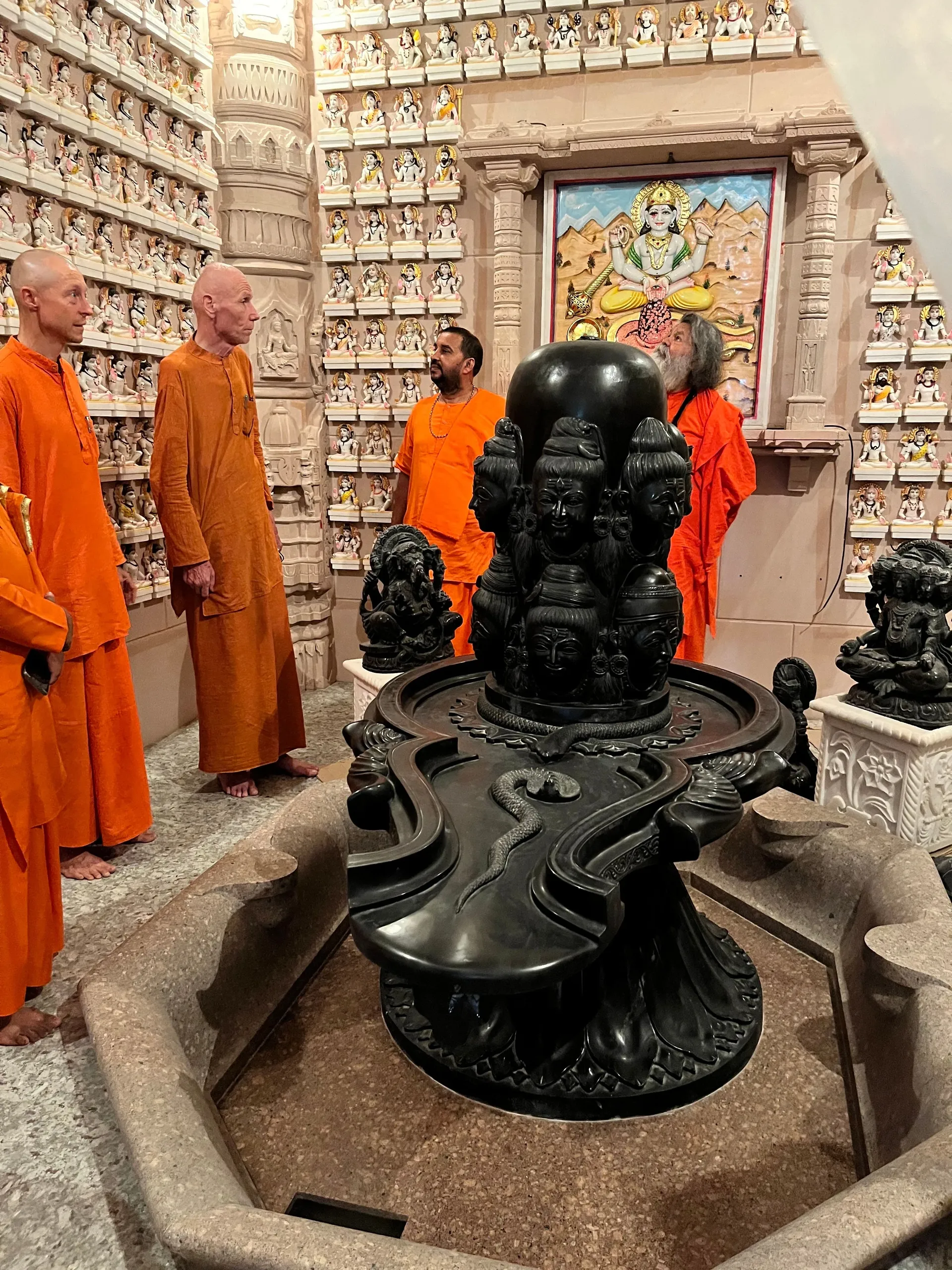 the-architect-behind-the-om-shaped-wonder body