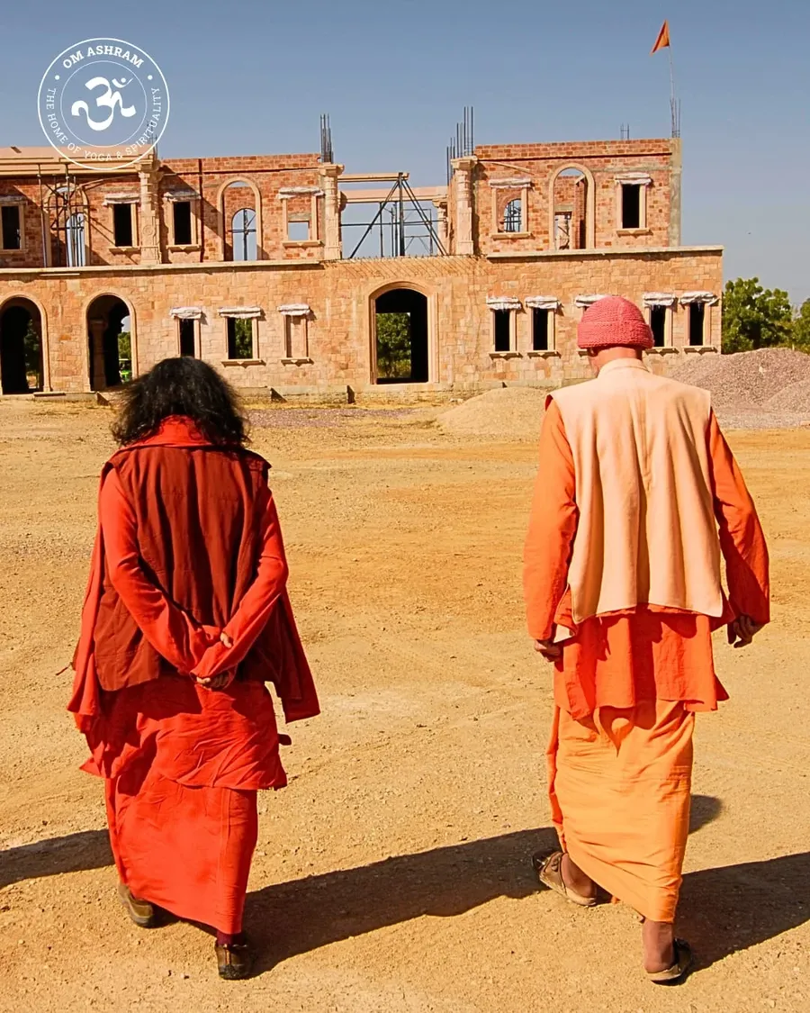 the-architect-behind-the-om-shaped-wonder body