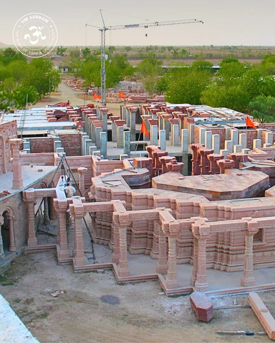 the-architect-behind-the-om-shaped-wonder body