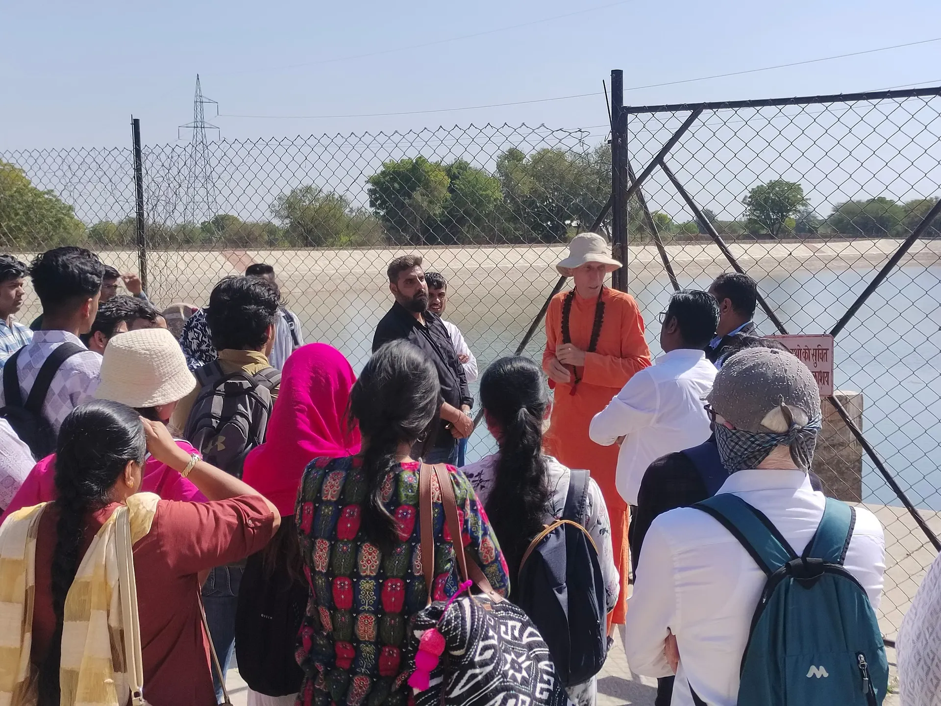 the-architect-behind-the-om-shaped-wonder body