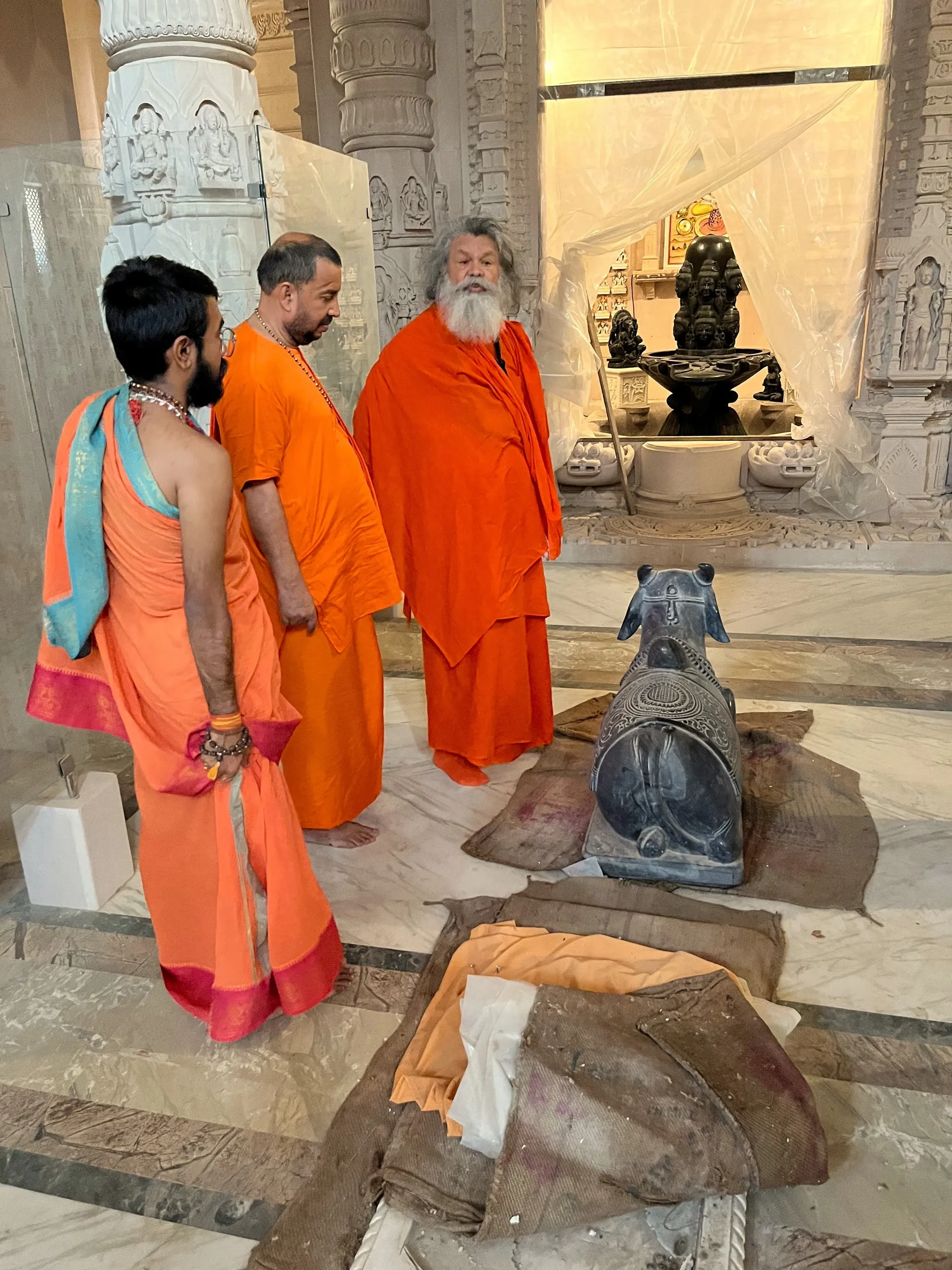 the-architect-behind-the-om-shaped-wonder body