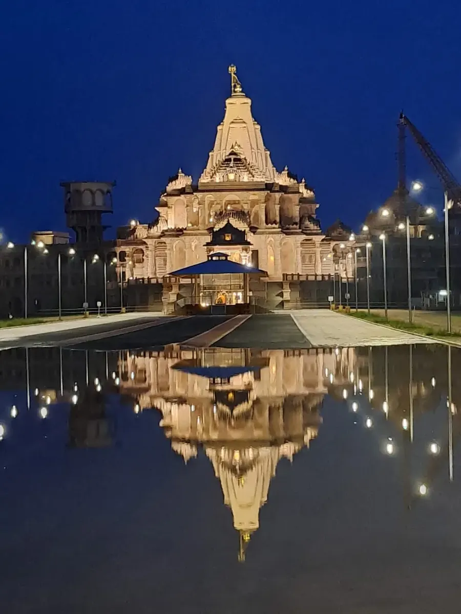 the-monsoon-with-vishwaguru-ji-at-om-ashram mainImage