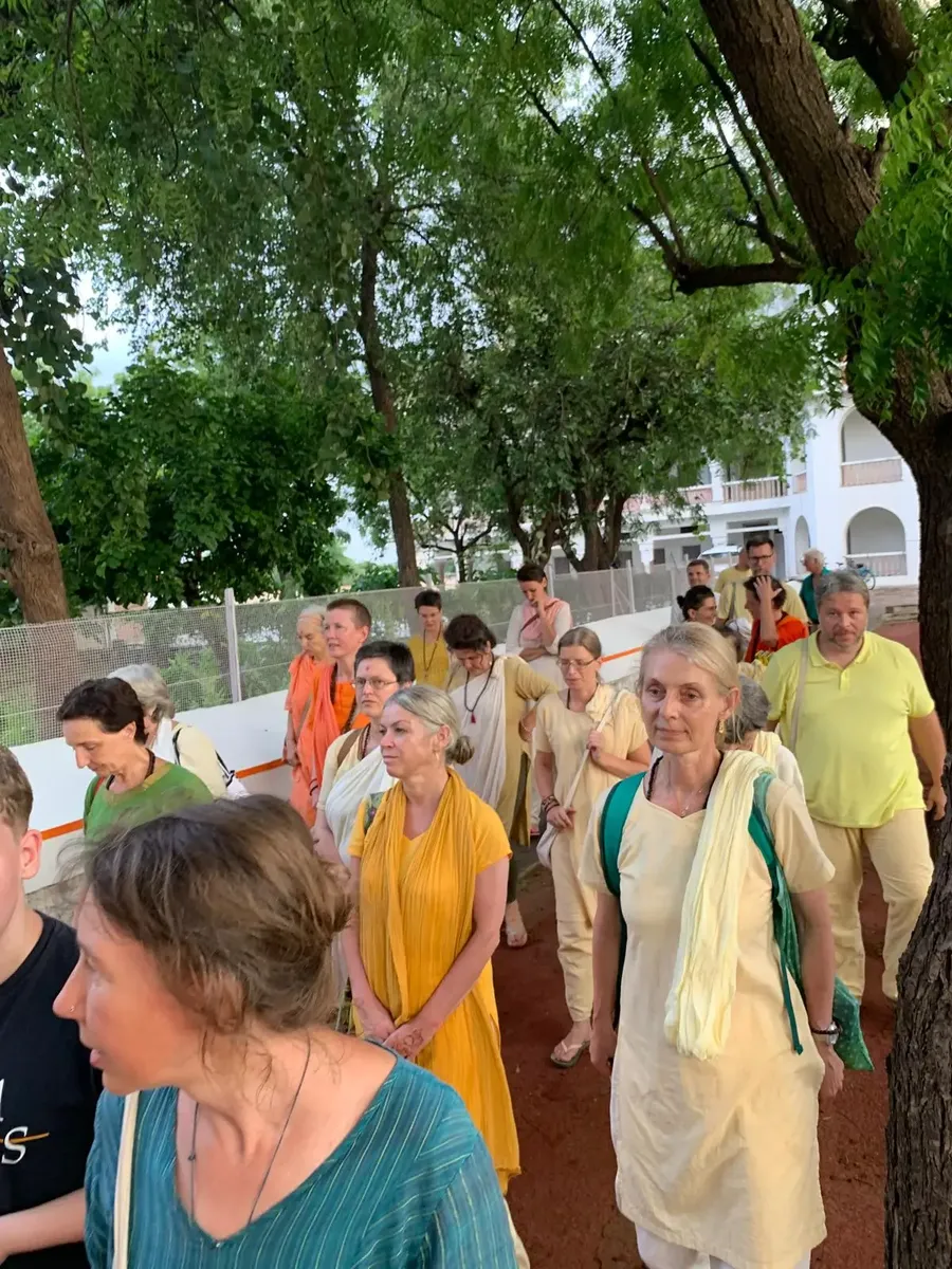 the-monsoon-with-vishwaguru-ji-at-om-ashram bodyImage