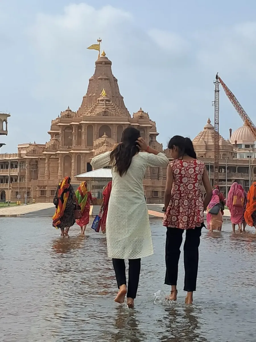 the-monsoon-with-vishwaguru-ji-at-om-ashram bodyImage