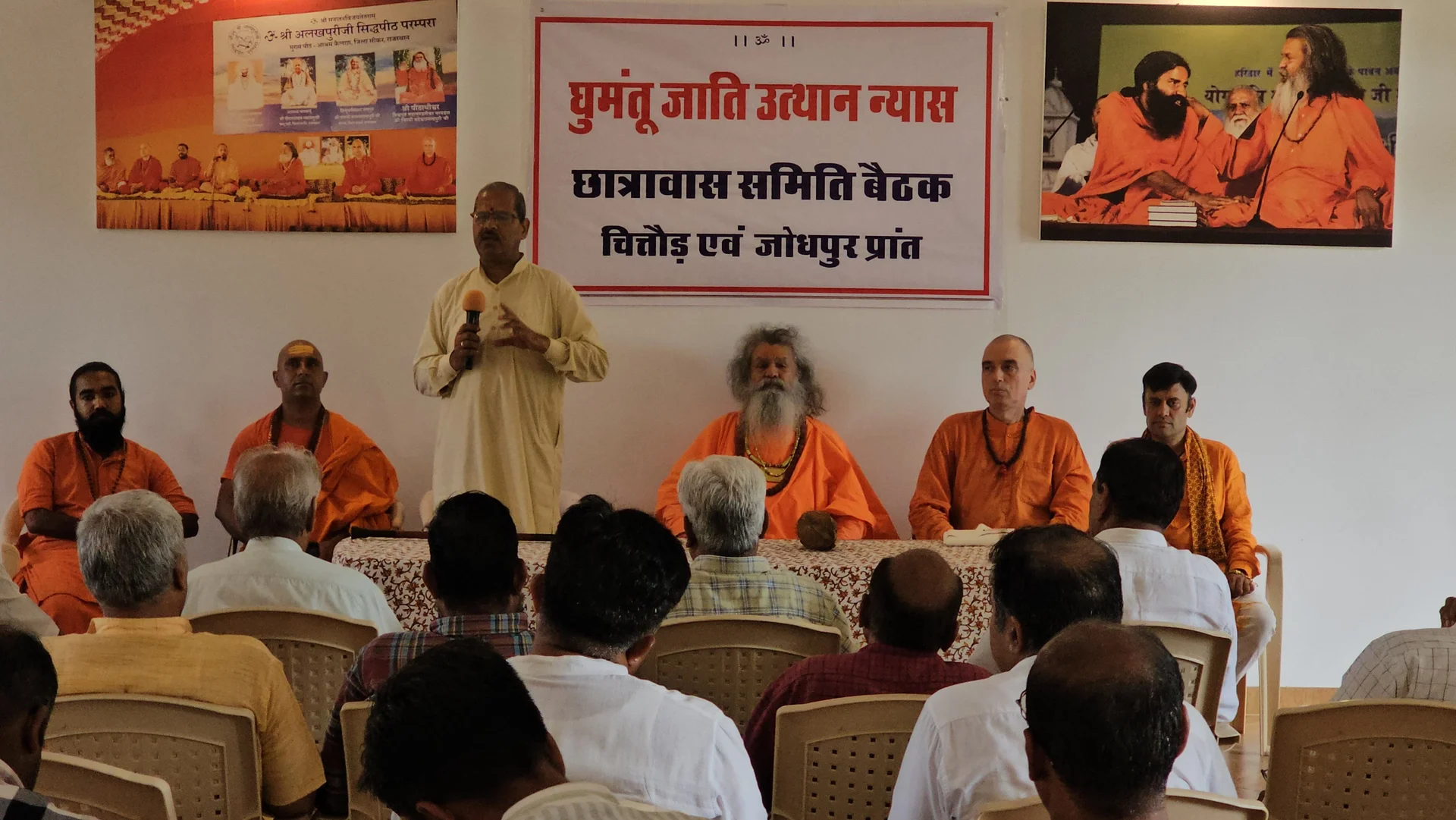 vishwaguruji special visit to shiva temple vishwaguruji-special-visit-to-shiva-temple_4.jpg