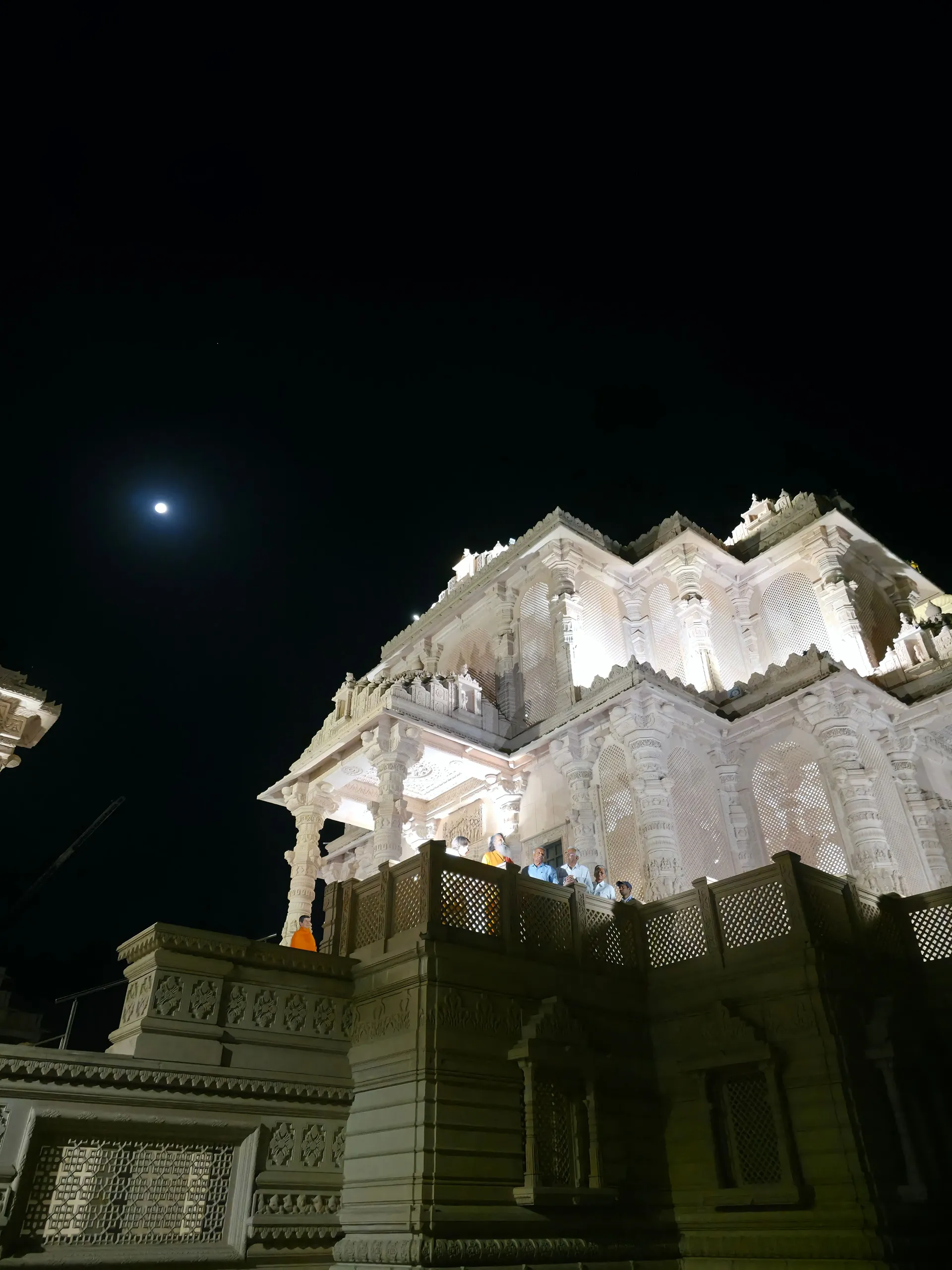 vishwaguruji-visited-om-ashram bodyImage