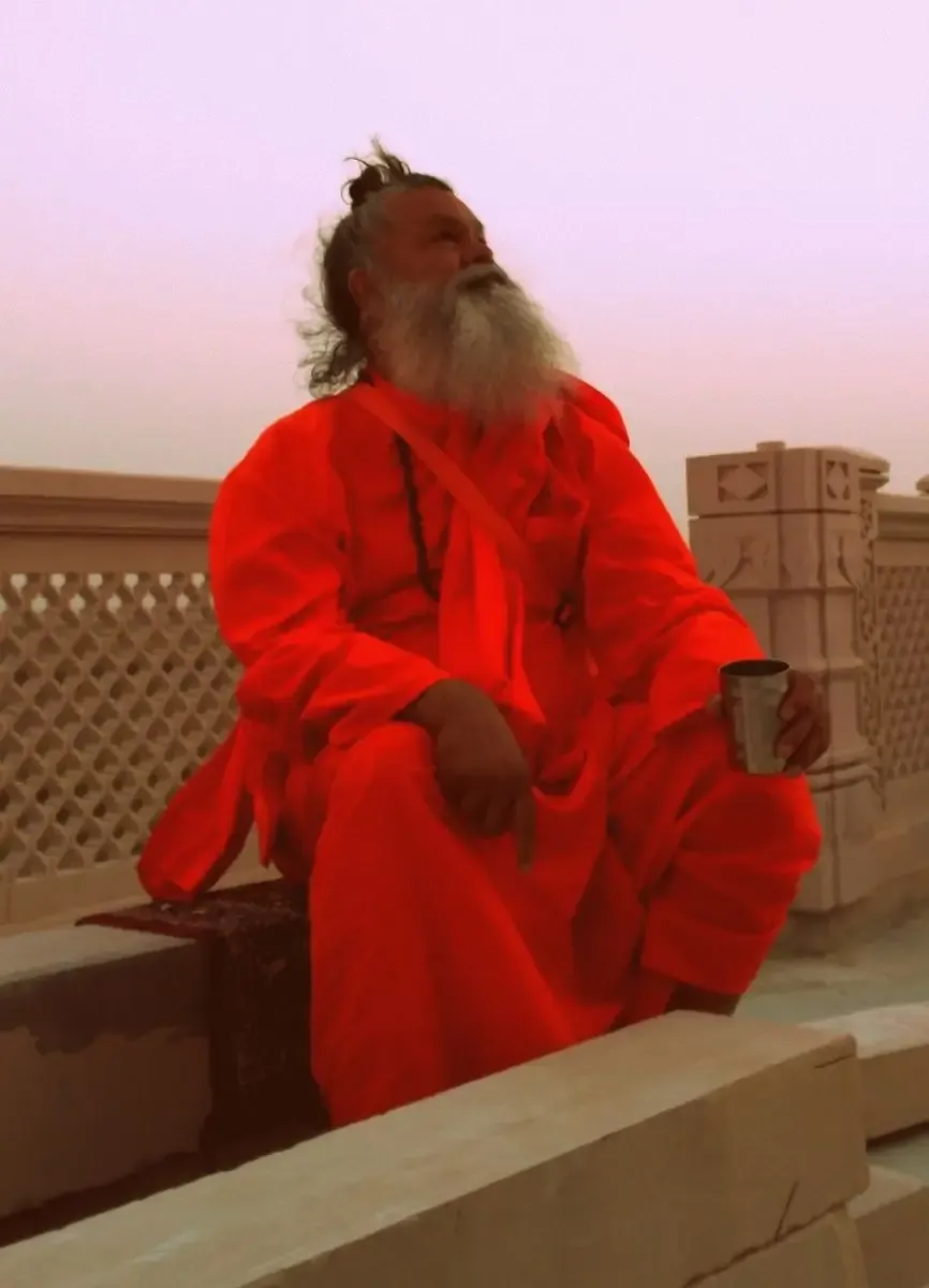 vishwaguruji-visits-om-ashram bodyImage