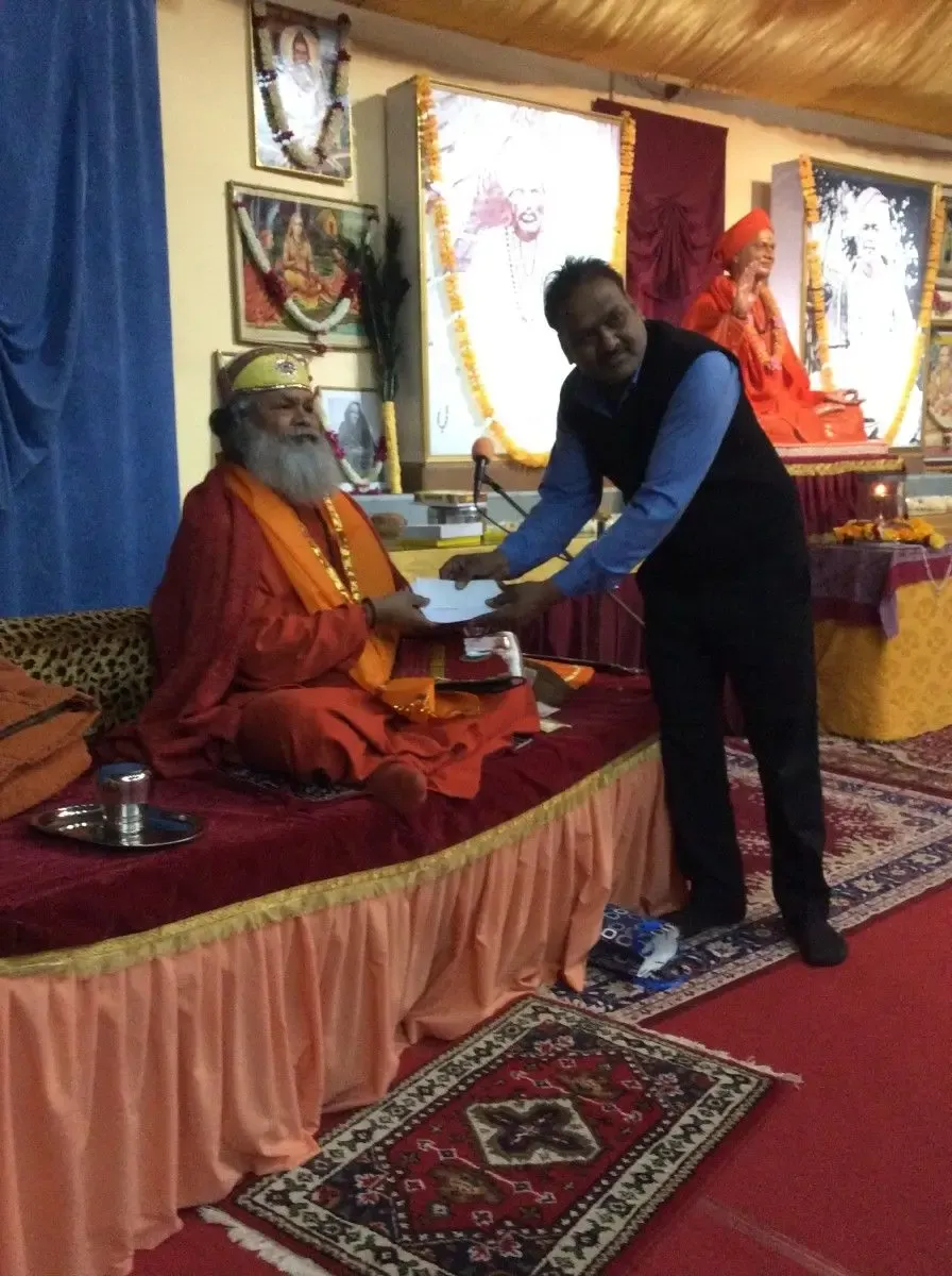 visit-from-narayan-seva-sansthan bodyImage