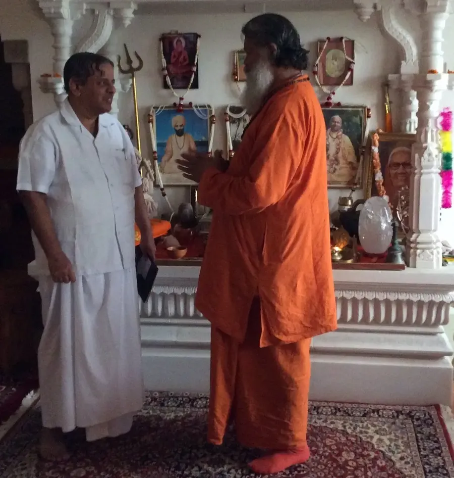 visit-of-dr-h-r-nagendra-to-om-ashram bodyImage